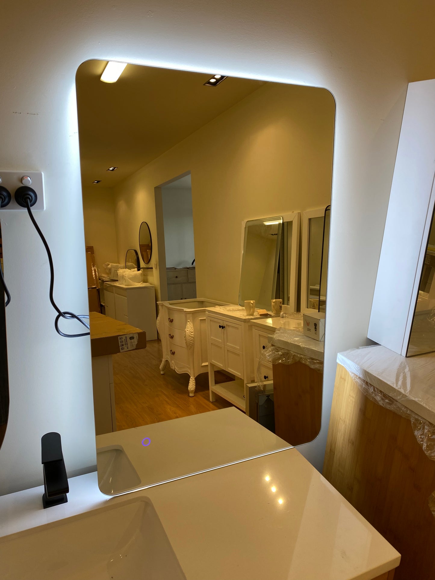 900x600mm Rectangular LED Mirror Frameless - Emily-B