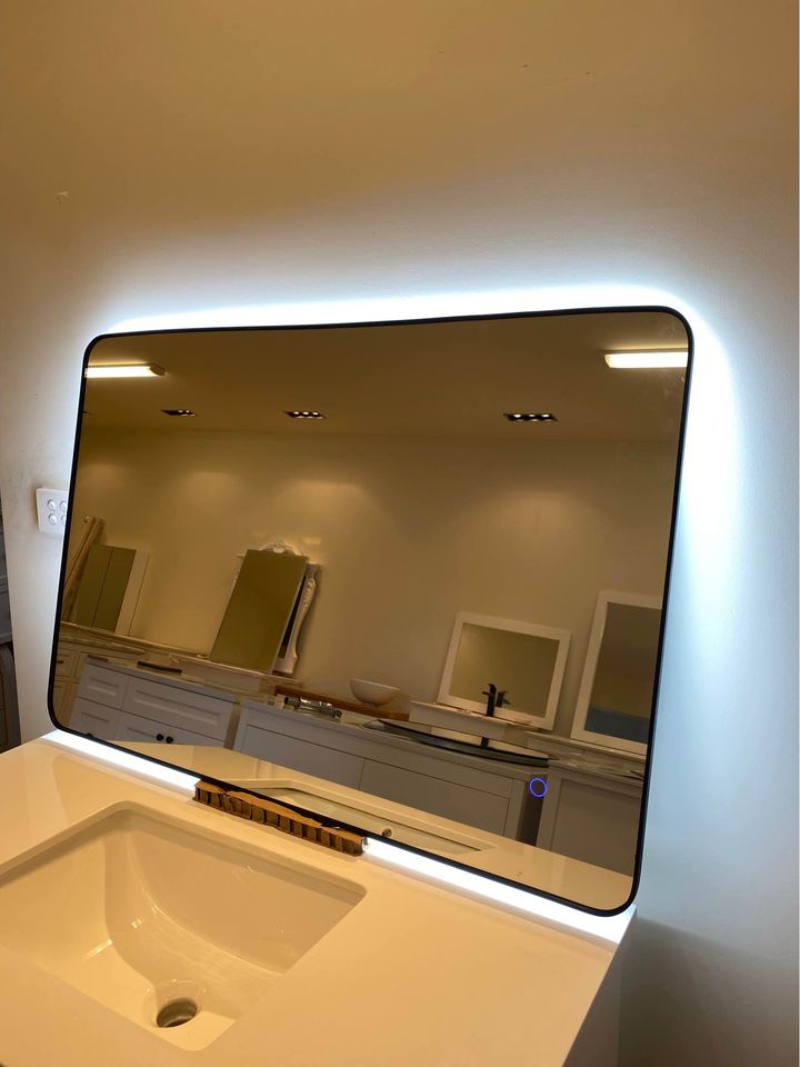 900x600mm Rectangular Black Frame LED Mirror - Emily-A