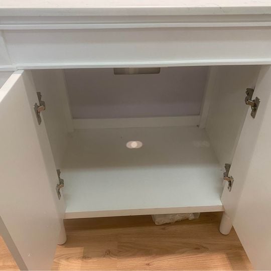 760mm American Size On Leg Vanity - 715-A