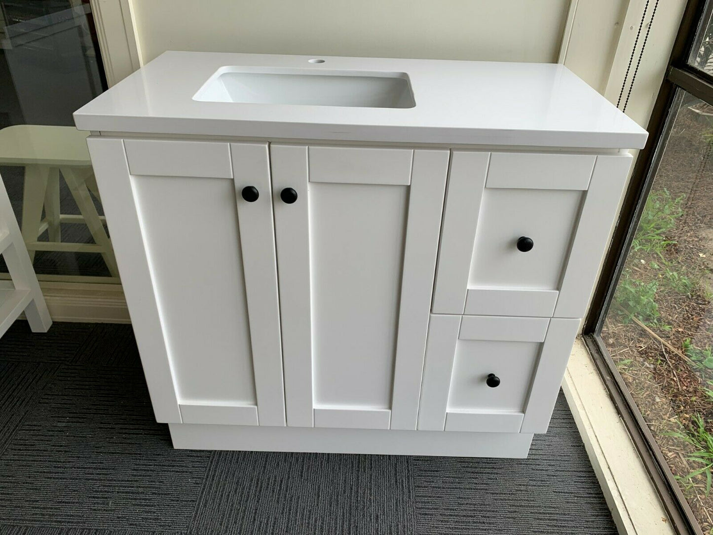 900mm Matte White - 613-B